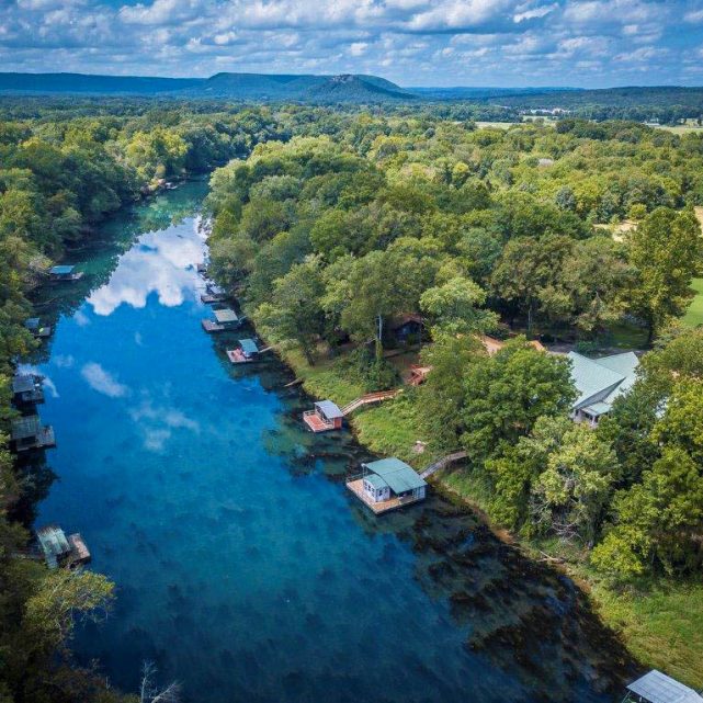 Chateau on the Little Red River Heber Springs Lake and River Vacation